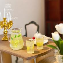 Pichet miniature à limonade avec tasses pour décorations de mini maison