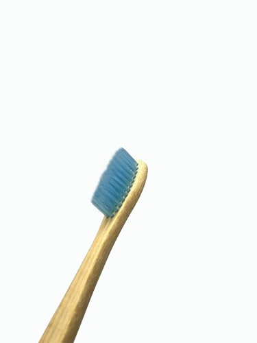 Crust Care Biologisch abbaubare Bambus-Zahnbürste, Familienpackung (5er-Pack) mit farbigen Borsten, einzeln verpackt + 1 Zungenreiniger aus Bambus – Mundpflege-Set – Bild 4