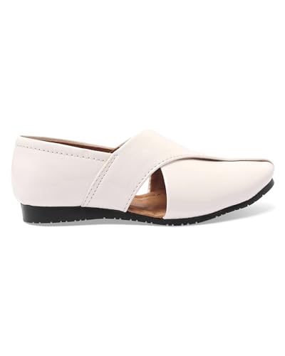 Image of SIYA Cross Strap Peshawari Juti Shoes for Boys