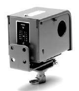Johnson Controls P10FC-4C Penn Series P10 Low Pressure Control, 2 Stages, SPDT Contact, 3-20 psi, 1/8" Barbed Fitting