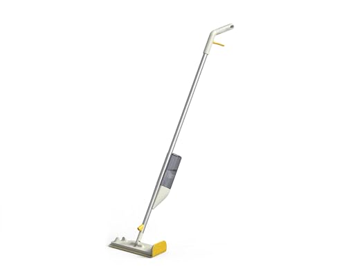 Joseph Joseph CleanTech Mopa Fregona con Spray Pulverizador 2 en 1, Paño de Microfibra Lavable, Cepillo para Limpieza de Suelos, Gatillo Fácil de Usar, Botella Recargable