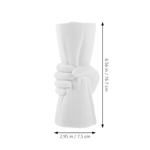 Vase en céramique blanc au design moderne et finition soignée