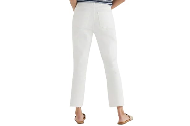 Time and Tru Women's High Rise 5 Button Straight Crop Jeans2