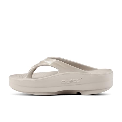 OOFOS Oomega Thong Sandal Womens Shoes3