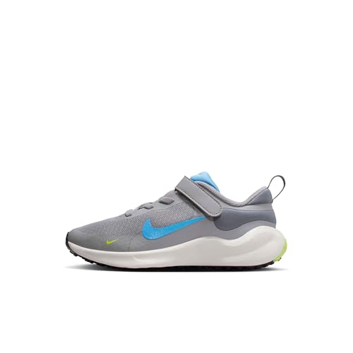 Nike Unisex-Child Revolution 7 (Little Kid) Sneaker