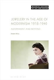 Buy Jewellery in the Age of Modernism 1918-1940 — BookShops.in