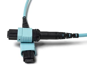 om4 MTP/MPO to MPO/MTP 12ストランドmulti-fiberパッチケーブル100 g, 65 Meter