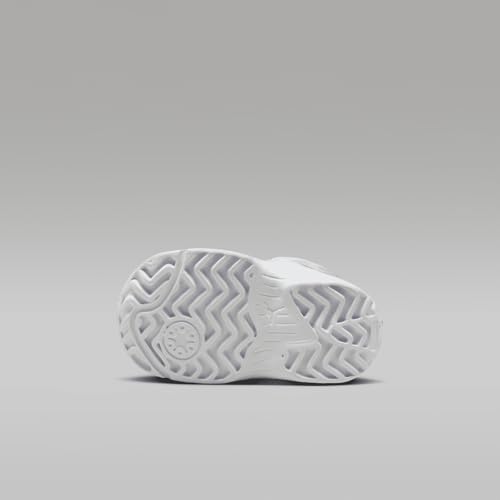 Jordan Max Aura 6 Baby/Toddler Shoes (FQ8296-100, White/Varsity Red/Midnight Navy) Size 72