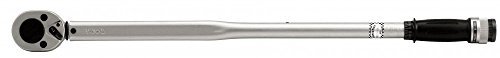 Clé dynamométrique YATO YT-0770 pour éviter les surserrages