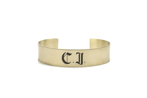 Bracelet avec initiales pour homme : finis les bijoux ternes avec cette manchette ouverte en or