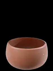 BEBEDOURO E OU COMEDOURO PET EM CERAMICA QUEIMADA A 800 GRAUS PARA MANUTENÇÃO DE TEMPERATURA AGRADAVEL PARA OS ANIMAIS. DE FACIL LIMPEZA E MANUTEÇÃO.