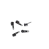 Macro Isolée De Fleurs En Plastique Bleu Foncé Artificielles Mortes Mort Feuilles Isolé Studio Blanche Image165124666