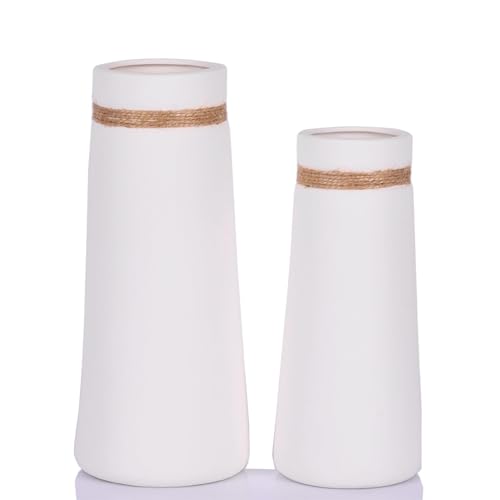 Vase de cylindre mat en céramique blanche au design nordique épuré
