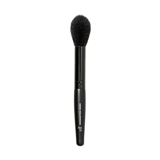 e.l.f. Highlighting Brush, Vegan Makeup Tool, For an Illuminating Glow, Flawlessly Blends & Contours