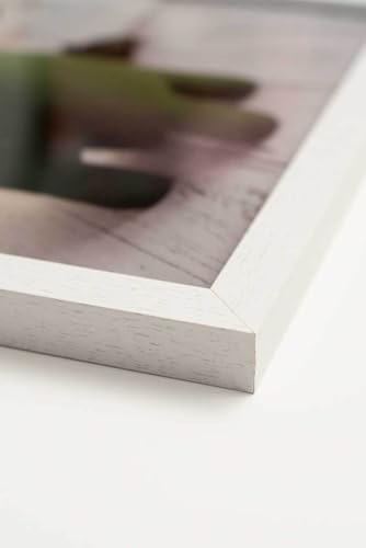 Set 3 cuadros infantiles formado por cuadro Alicia carta corazones, cuadro flores y objetos Alicia y cuadro conejo carta picas