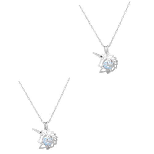 Collier d'amour de la mère avec son pendentif éclatant et fluorescent