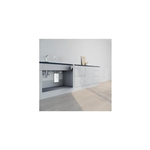 STIEBEL ELTRON elektronischer Kompakt-Durchlauferhitzer DCE 11/13 RC mit Fernbedienung für die Küche, Made in Germany, Festanschluss 400 V, solargeeignet, Untertischmontage, VDE geprüft, 230771