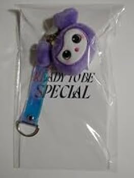 TWICE サナ　Tシャツ Mリストバンド ポップアップ限定チャーム　セット☺︎ TWICE サナ Tシャツ Mリストバンド ポップアップ限定チャーム