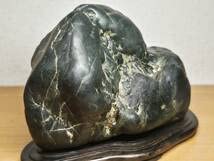 専用です。神居古潭石 本真黒 水石 重さ約8.3kg 木製台座 天然石 鑑賞石 専用です。神居古潭石 本真黒 水石 重さ約8.3kg 木製台座 天然石