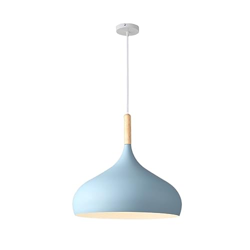 Lámpara colgante azul para techos oscuros que soluciona la falta de luz en la mesa