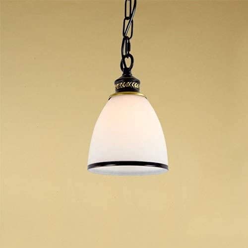 Lámpara colgante de hierro forjado con pantalla de vidrio blanco lechoso