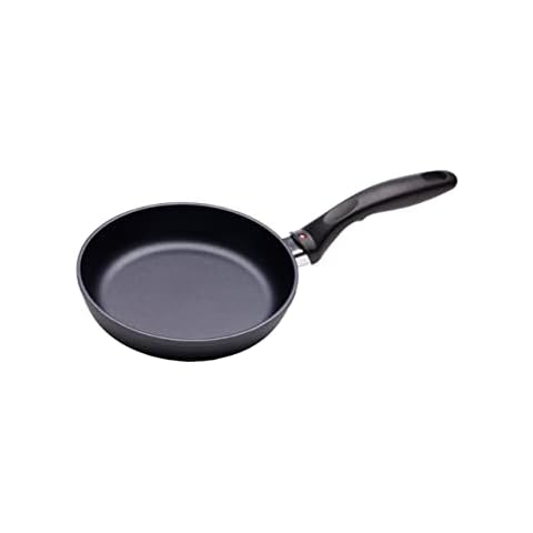 Swiss Diamond Fry Pan, Cast Aluminium Cover