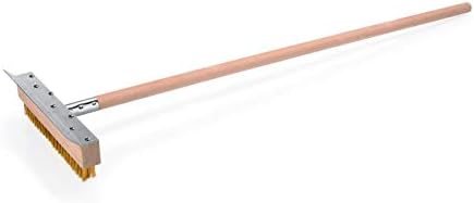 Green Spirit Cleaning Brush with Scraper 100 cm Wooden Handle, Brass Bristles, Perfect for Cleaning Pizza Oven