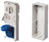 PRESA INTERBLOCCATA 2P+T 32A 220 CBF