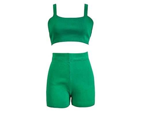 Haut court en tricot et short Y2k contre les inconforts du sport