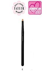 SUQQU Eyeliner Brush C, Winner, Best Brushes, Tatler Beauty Awards in 2012 and Cosmopolitan UK Beauty Awards in 2013