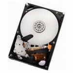 日立 HGST 3.5インチHDD(SerialATA)/容量:2TB/回転数:7200rpm/キャッシュ:32MB HDS722020ALA330