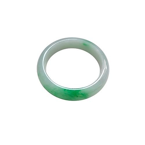 Bracelet en jade vert jonc cireux glacé idéal pour valoriser votre style