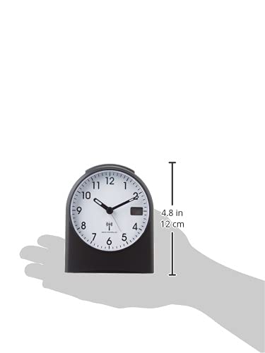 Zeon Round Analogue Alarm Clock with Light and Snooze Function, Silent Non-Tick Bedside Battery Powered Alarm Clock in Black & White, CE4552