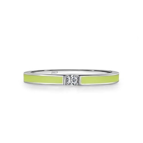 Bague pierre femme en argent blanc pour sublimer vos tenues de soirée et vos événements chics