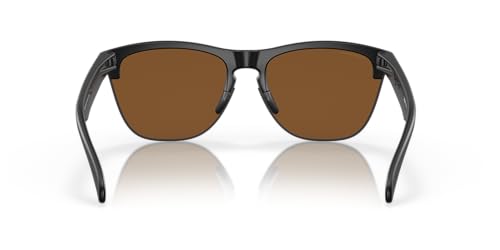 Image of Oakley Man Sunglasses Matte Black Frame, Prizm Violet Lenses, 63MM