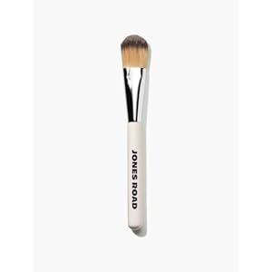 Jones Road The Skin Brush – multi-tasking tool to apply and blend foundation