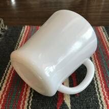 Amazon.co.jp: アメリカアンティーク 白色ミルクガラス マグカップ USA