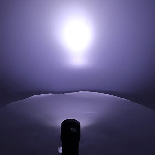 Lampe torche P50 rechargeable 10000 lm étanche à intensité variable