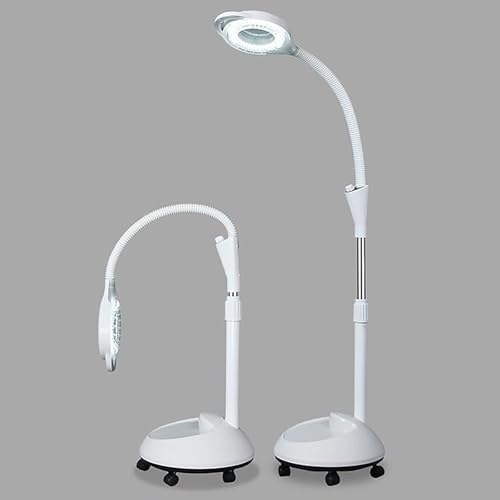 Lampe d'examen chirurgicale à LED avec grossissement 8X et col de cygne réglable