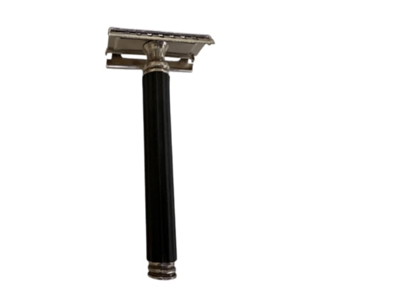 Image of Premium Quality Stainless Steel Double Edge Safety Metal Shaving Razor for Men, Beard Shave, Metal Shaving Razor to clean your beard to make you look smart, Effortless shave giving you smoother and softer skin.