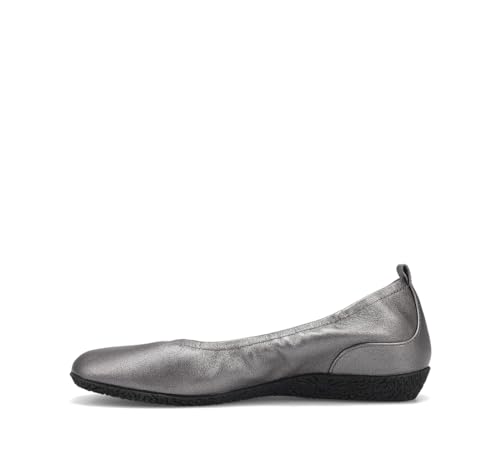 Image of Taos Footwear Women's Chit Chat Flat