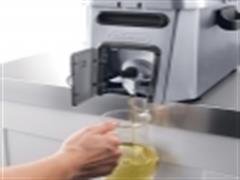 DeLonghi デロンギ フライヤー D14522DZ Amazon.co.jp: DeLonghi デロンギ フライヤー D14522DZ 並行輸入品