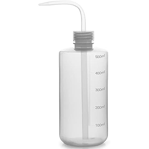 Labasics Chemical Wash Bottle, 1-Pack Plastic Safety Lab Squeeze Wash Bottle, LDPE with Narrow Mouth, 500 ml (8 oz)/1 Bottle Cover