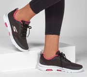 Skechers Skechers Women's Go Walk 5-Exqusite Sneaker, Black/Pink, 6