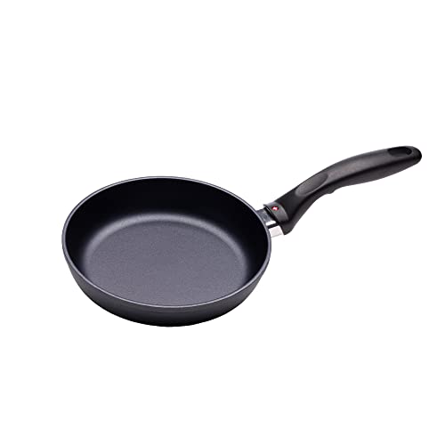 Swiss Diamond 8 Inch Fry Pan Induction Compatible Nonstick Frying Pan, Dishwasher and Oven Safe, Gray