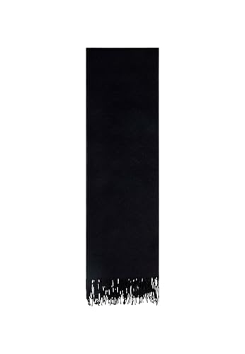 MATERIALE — Realizzata con tessitura twill, la sciarpa offre una sensazione morbida e confortevole sulla pelle.