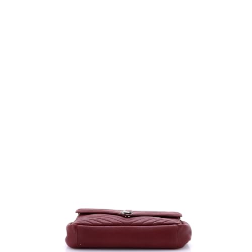 Saint Laurent, Pre-Loved Classic Monogram College Bag Matelasse Chevron Leather Large, Red4