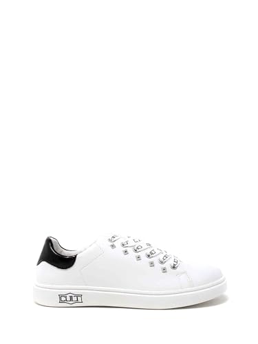 Baskets bébé blanc Cult Must2 : enfiler des chaussures devient facile