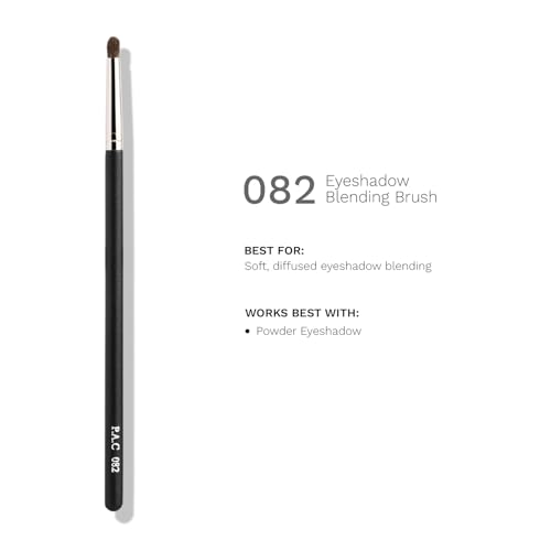Image of PAC Eyeshadow Blending Brush 082