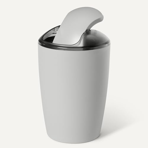 Amazon Basics Juego de Accesorios de Baño con Soporte para Cepillos de Dientes, Dispensador de Jabón, Jabonera, Vaso, Papelera, Escobilla y Soporte, Gris - imagen 4